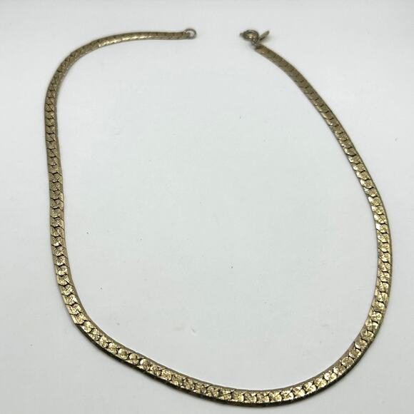 Avon Herringbone Chain Link Necklace 17" Vintage Gold tone Layering - Picture 1 of 8